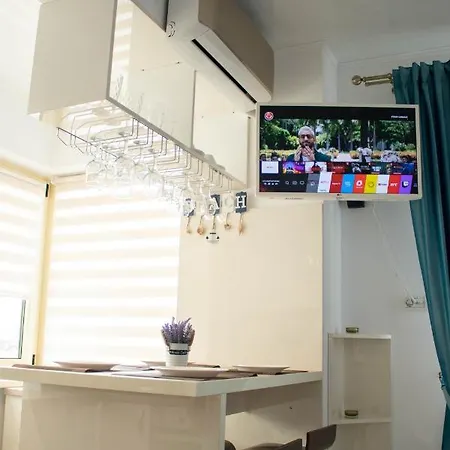 Apartament Yzza Năvodari